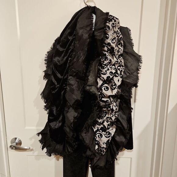 Vintage Reversible Statement Scarf Black Velvet/Gray and Black Pattern - Picture 4 of 9